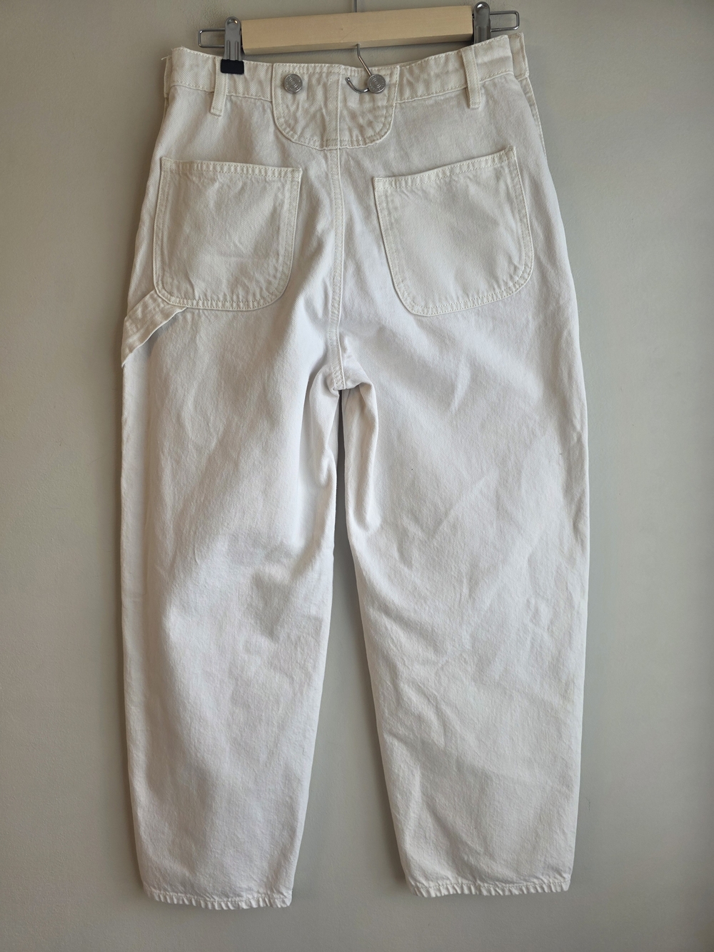 FRAME Barrel Leg Jeans Cropped Button Detail Parchment White 24 Like New - Picture 9 of 9